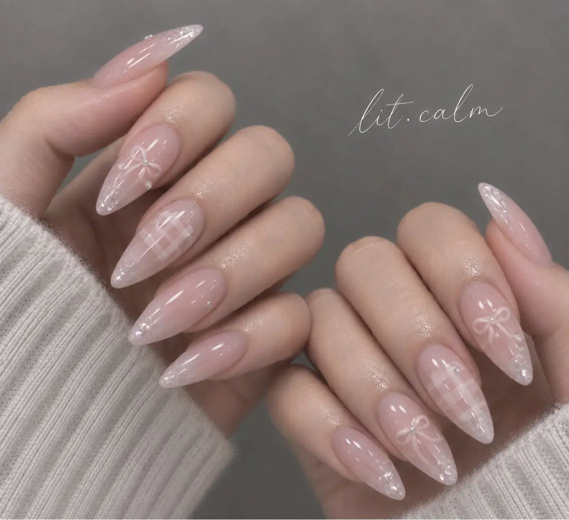 ネイル ハンドネイル ハンドケア lit. calmのネイルデザイン