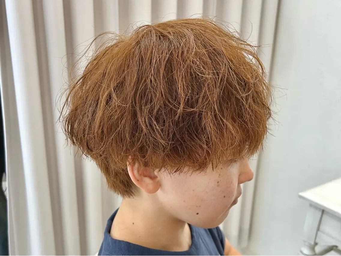 ショート カラー メンズ 大谷 真央のヘアスタイル