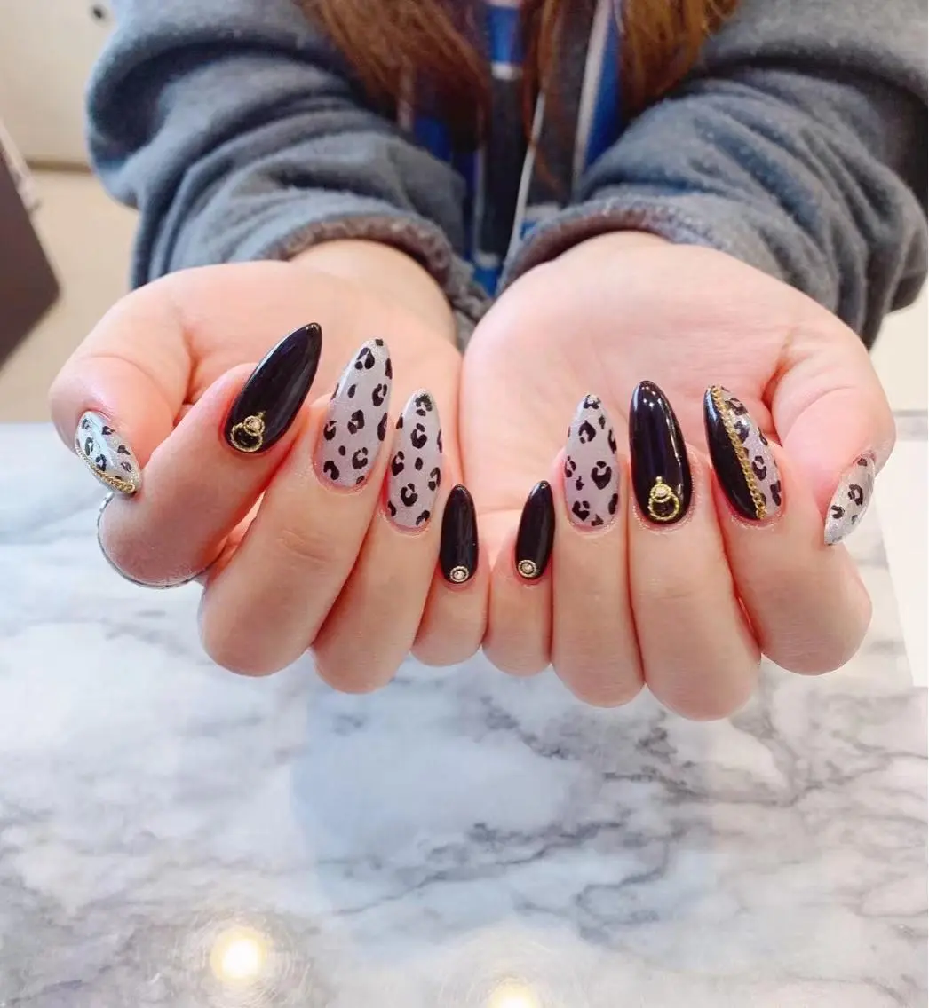 ネイル アニマル柄 babarla Nailのネイルデザイン