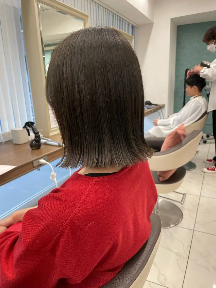 ミディアム カラー オリーブカラー ボブ 外ハネヘア カット ヘアカラー 店長福島成美/髪質 改善縮毛矯正/カラーのヘアスタイル