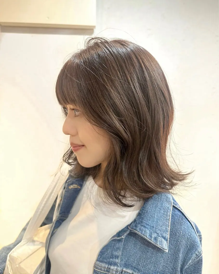 ミディアム カラー カット ヘアカラー トリートメント TRENCH 相澤 果歩のヘアスタイル
