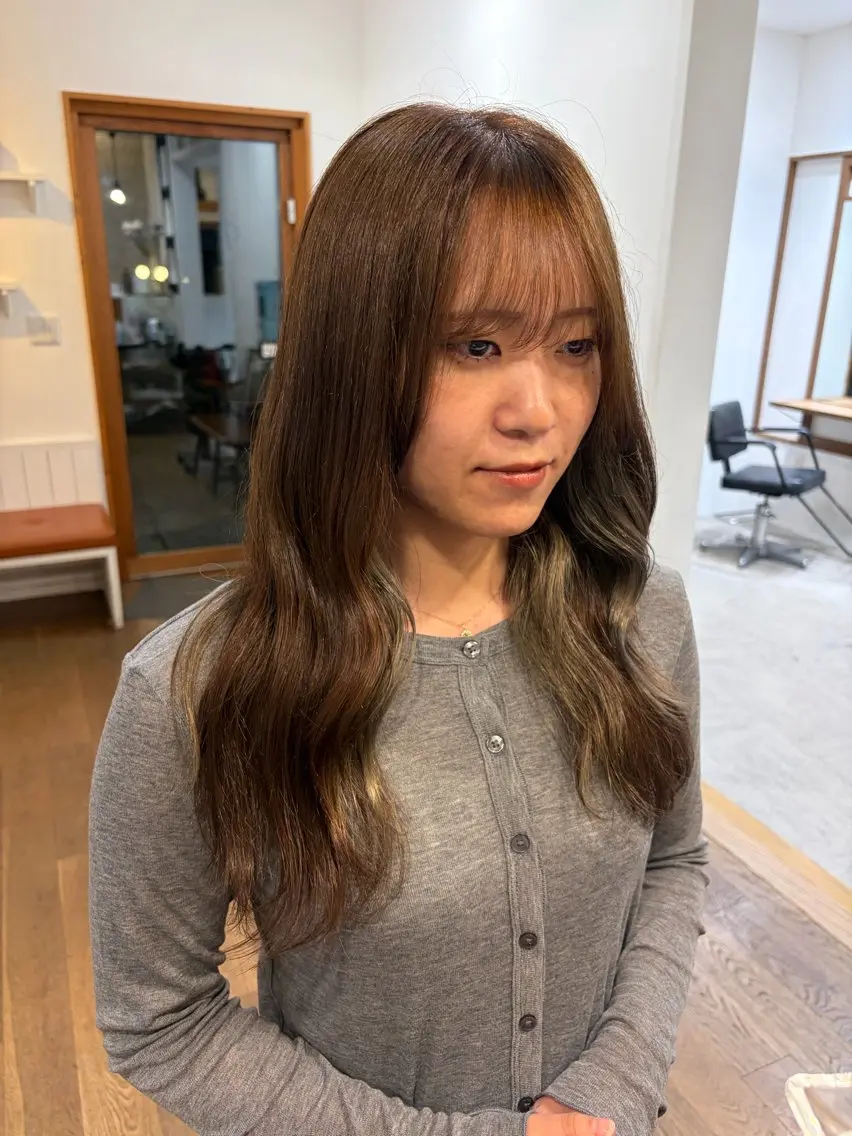 ロング カラー ヘアアレンジ ベージュカラー ブリーチ ダブルカラー イヤリングカラー ハイライトカラー ヘアカラー トリートメント 無料カットモデル‪✨ ✂️Nanami🌷のヘアスタイル