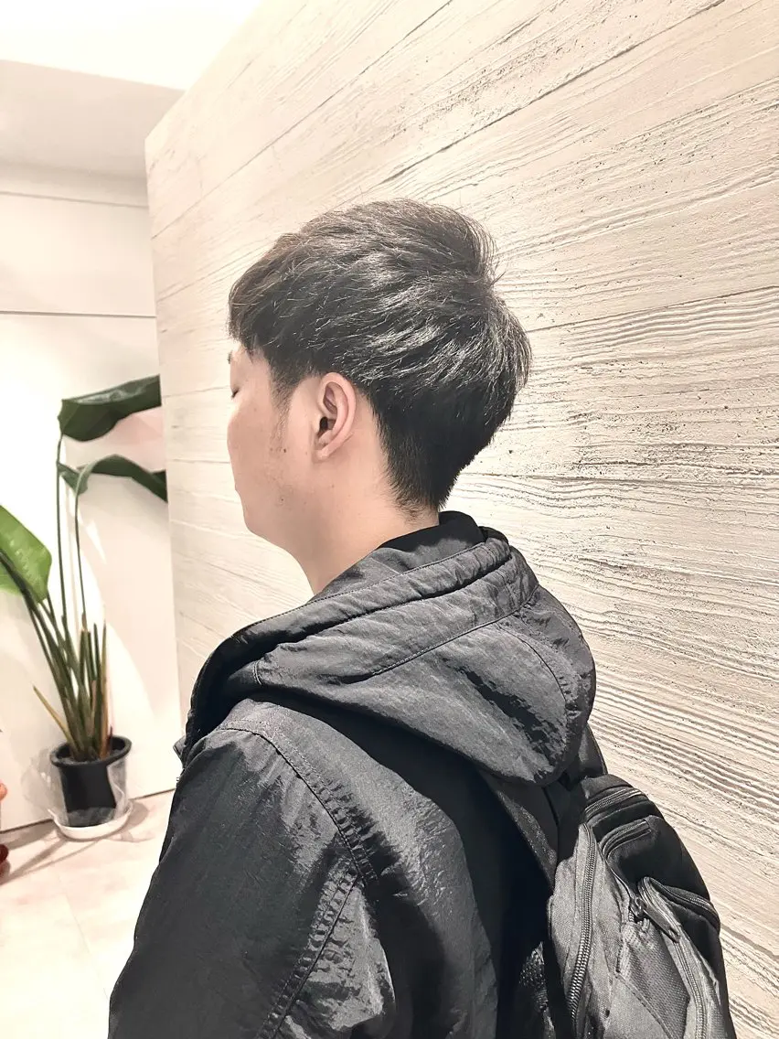 ショート サキ🤍ハイトーン 🩰くびれ巻きヘアのヘアスタイル