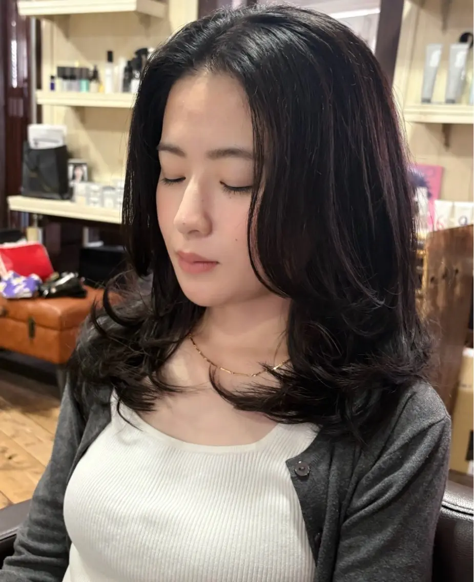 ロング レイヤーカット カット ヘアカラー トリートメント 武内 愛璃のヘアスタイル