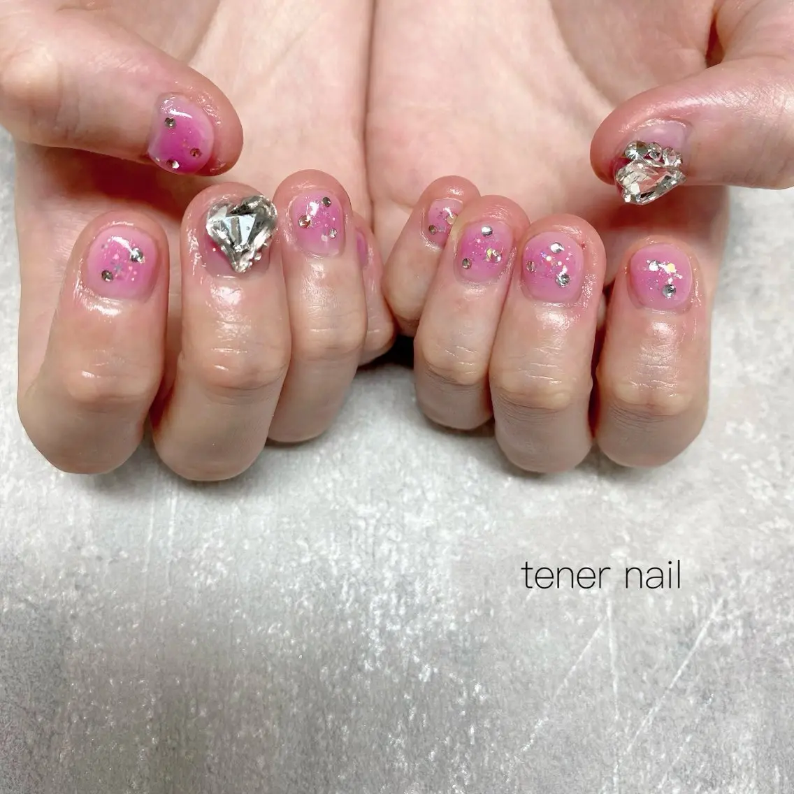 ネイル チークネイル ハート キラキラネイル ハンドネイル テネルネイル tener nailのネイルデザイン