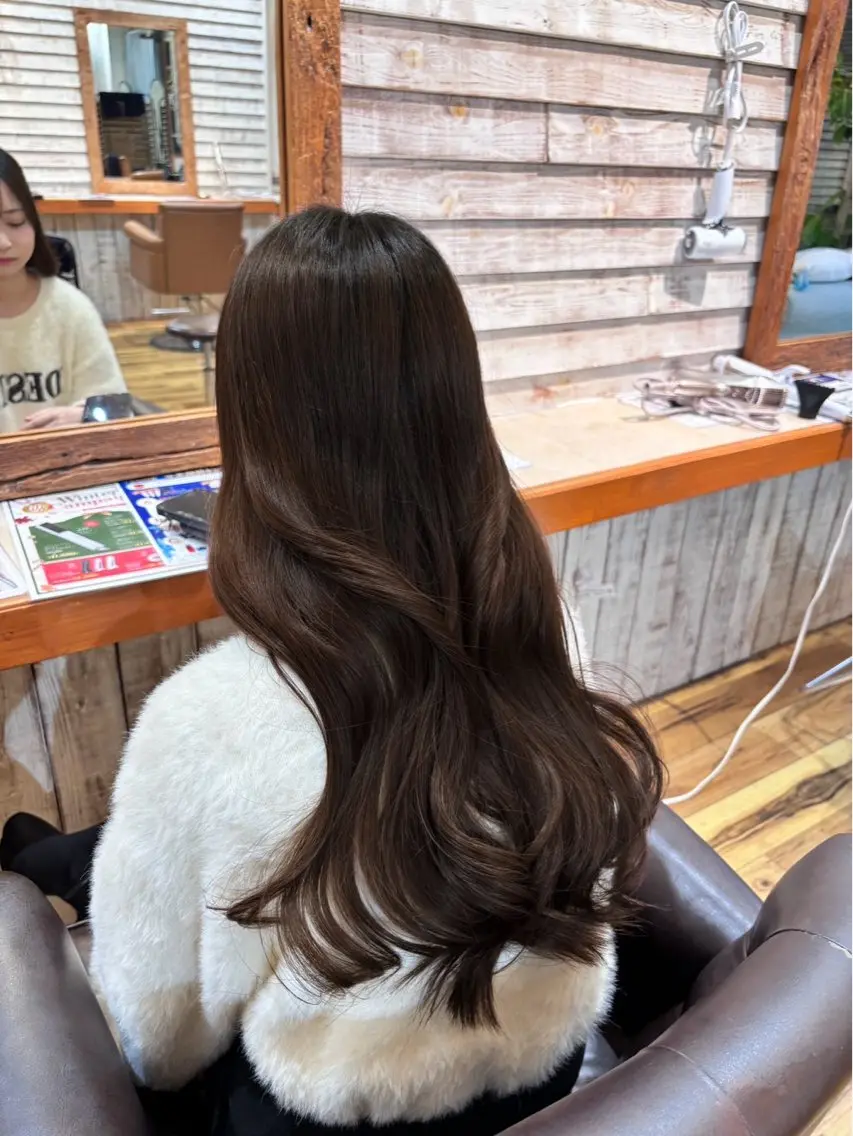 ロング 髪質改善 韓国風ヘア ロング ヘアカラー トリートメント 飯星慧斗/池袋 /ブリーチ/縮毛矯正のヘアスタイル