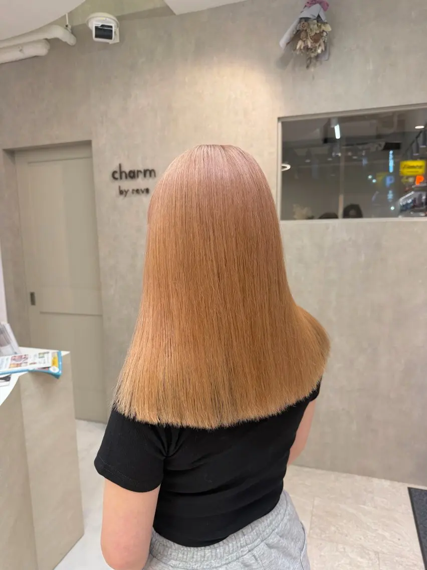 ロング カラー ベージュカラー ブリーチ 透明感カラー ダブルカラー ハイトーンカラー YUYA / 艶髪ブリーチのヘアスタイル