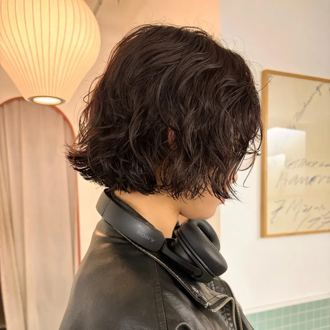 ショート カラー パーマ カット ヘアカラー パーマ トリートメント トレンドボブ /ミリヤのヘアスタイル