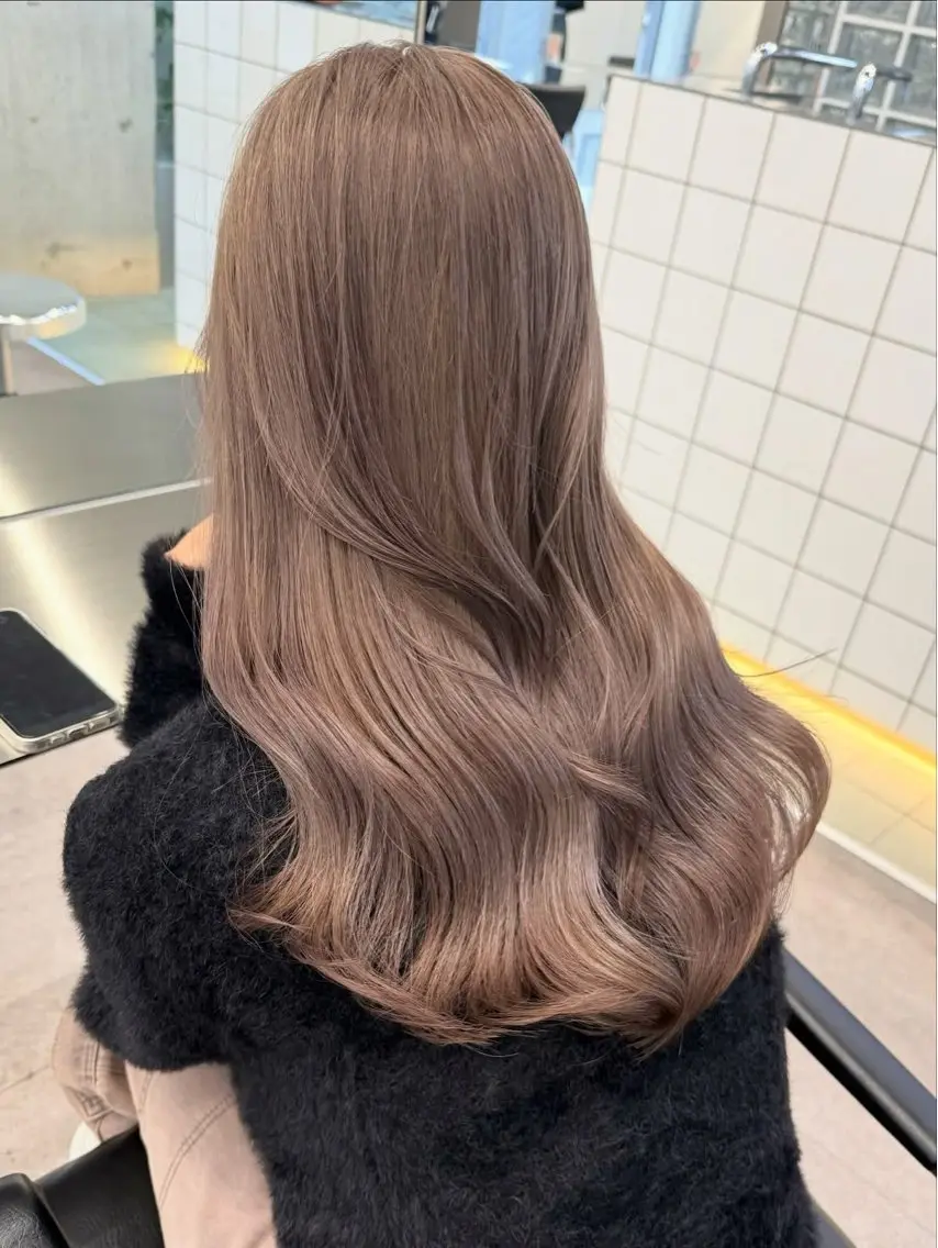 ダブルカラー(ブリーチあり)+トリートメント ☆の写真