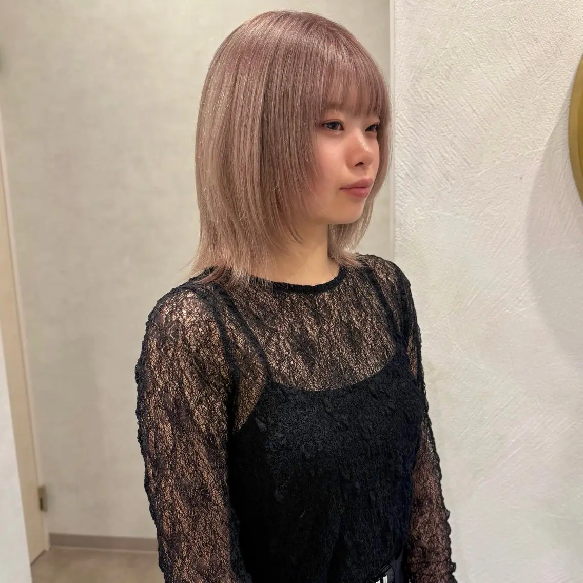 ミディアム カラー ベージュカラー ピンクカラー ピンクベージュ カット トリートメント Lita./ 大賀ひかり🧁🫧のヘアスタイル