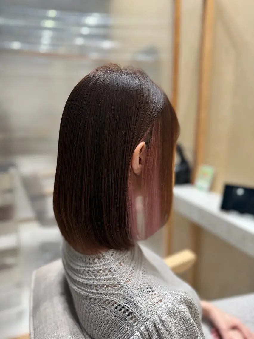 セミロング カラー イヤリングカラー ピンクカラー カット ヘアカラー 🦉静かに過ごしたい 方、個室席🦉タナカのヘアスタイル