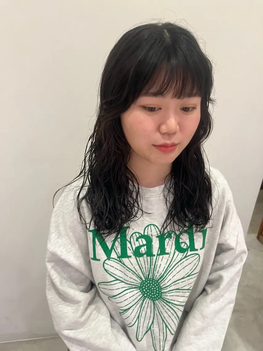ロング パーマ ramphy 柴原 夢奈のヘアスタイル
