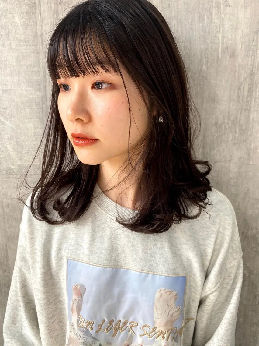 ミディアム レイヤーカット -福岡博多筑紫口- 大津成美のヘアスタイル