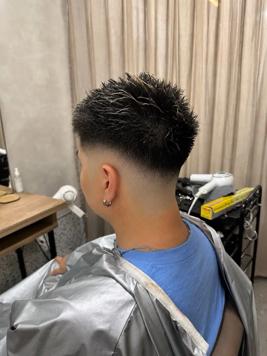 ショート カット ❤️可愛いハイトーン ならMINATOのヘアスタイル