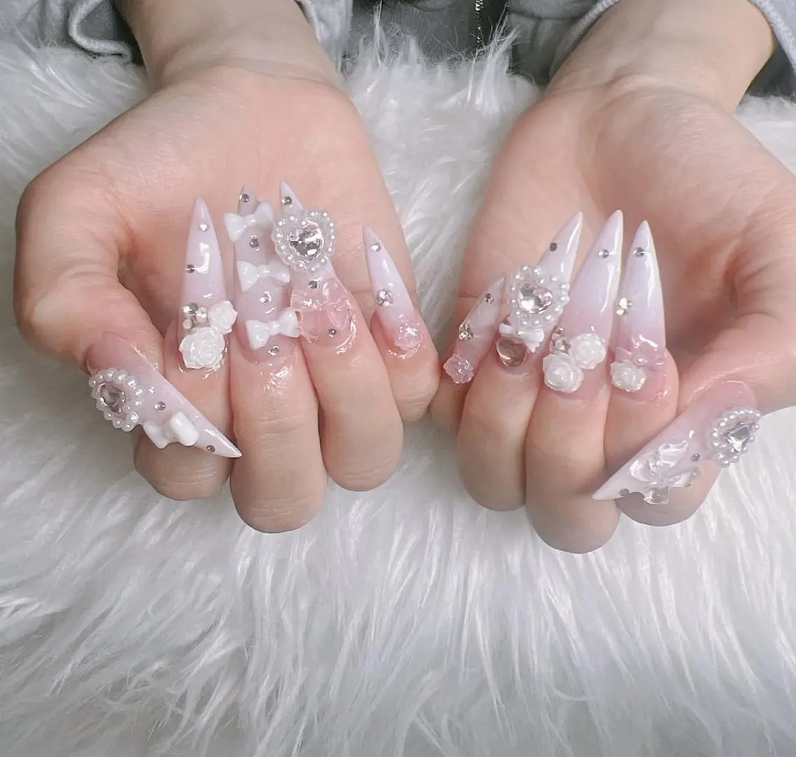 ネイル フレンチネイル ジェルネイル ハロウィン マグネットネイル ネイルチップ ハンドネイル Hbaby nailのネイルデザイン