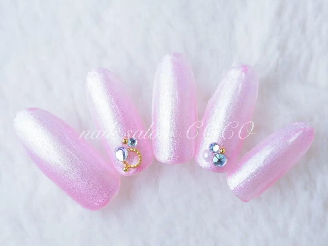 ロング カラー パーマ ヘアアレンジ キッズ ネイル マツエク・マツパ nail Berunaのネイルデザイン