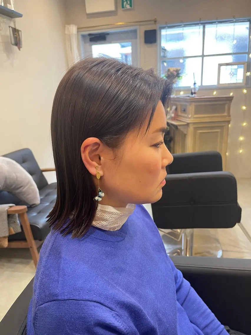 ミディアム カラー nowhere ノーウェアのヘアスタイル
