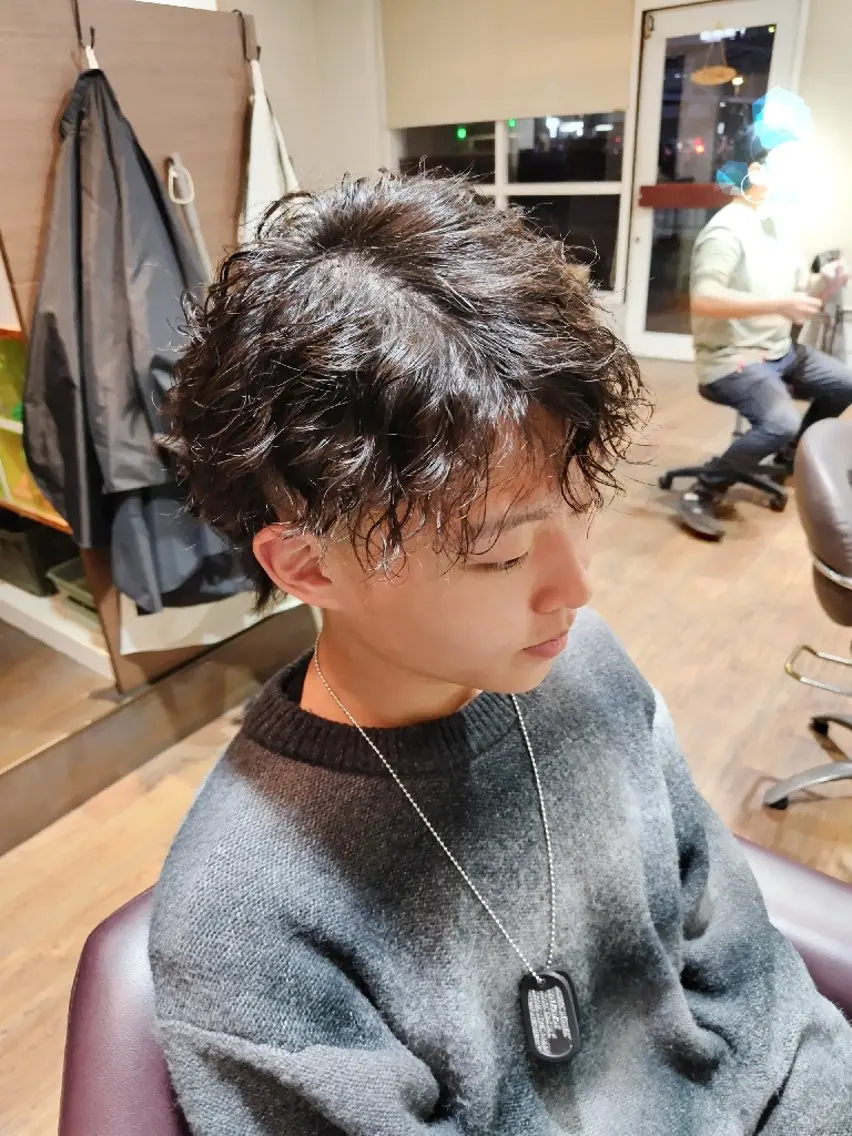 ショート パーマ ツイストスパイラルパーマ スパイラルパーマ パーマ 反保 裕伸のヘアスタイル