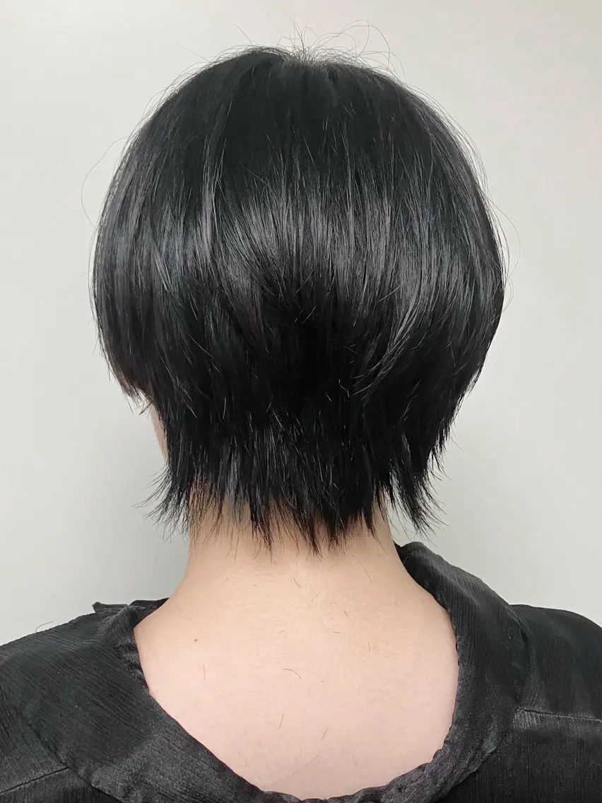 ショート ショートボブ ボブ レイヤーカット 似合わせカット ショートヘア fumika推しカラ ー/デザインカラーのヘアスタイル