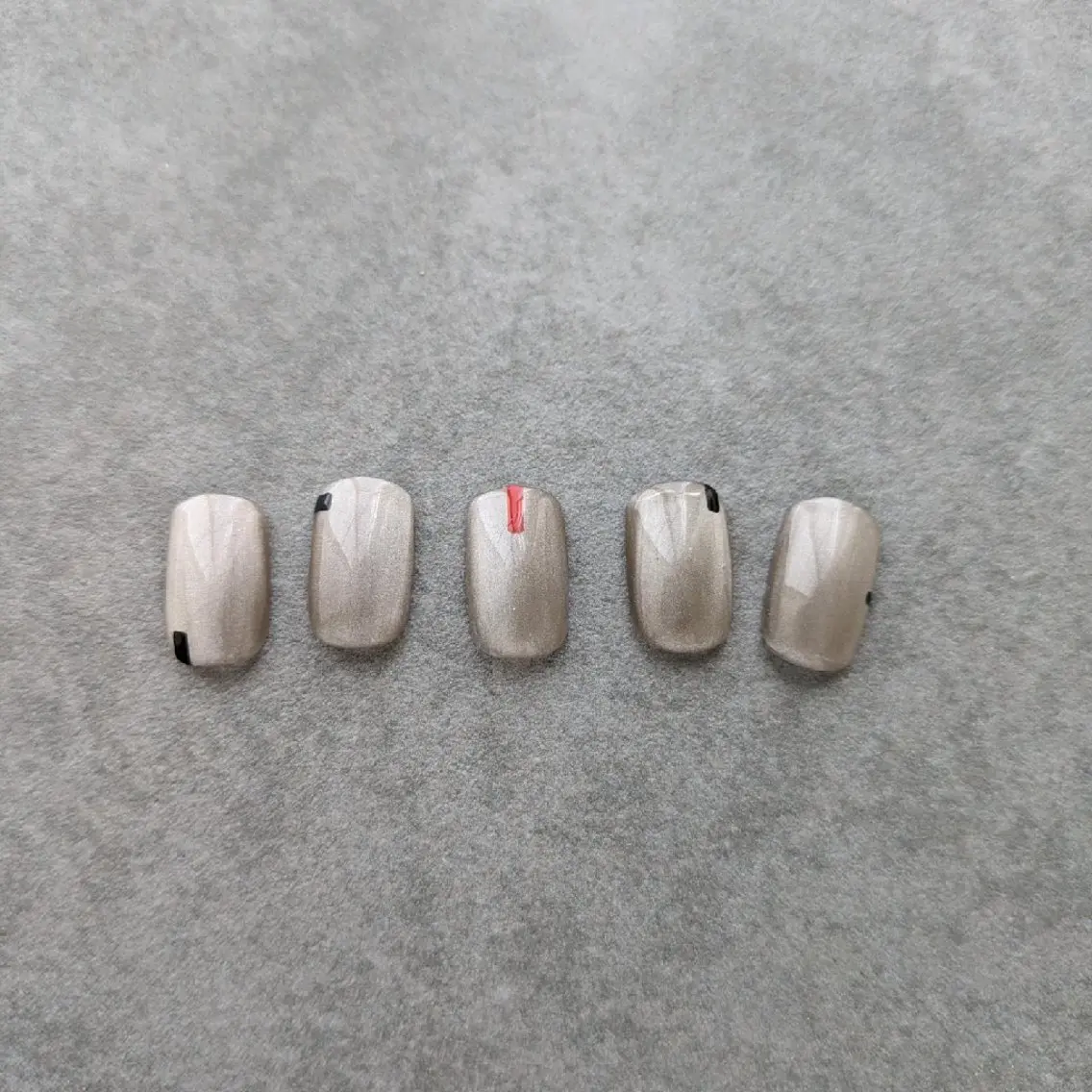 ネイル アートネイル マグネットネイル UFU. nailのネイルデザイン