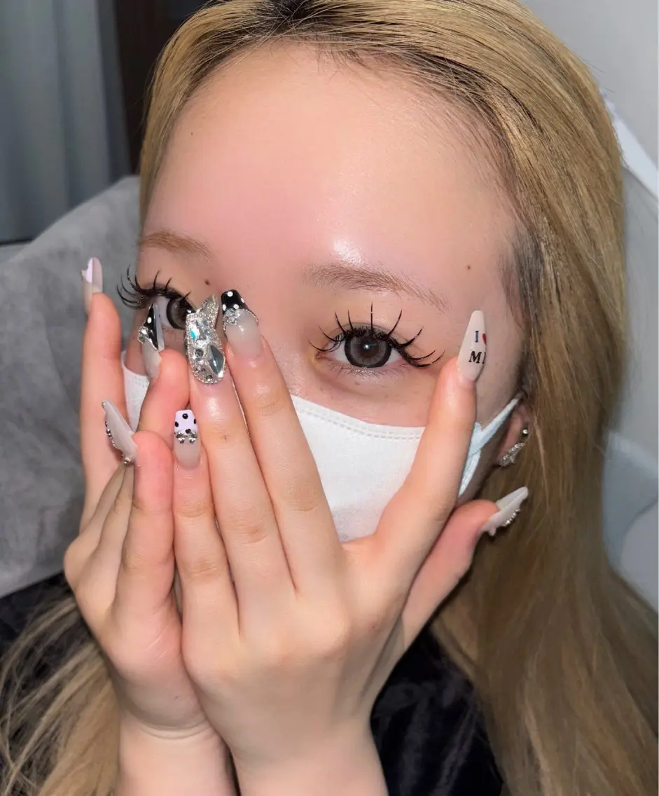 マツエク・マツパ バインドロック 束感まつ毛 BAMBI 🦋RAMU🦋のマツエク・マツパデザイン