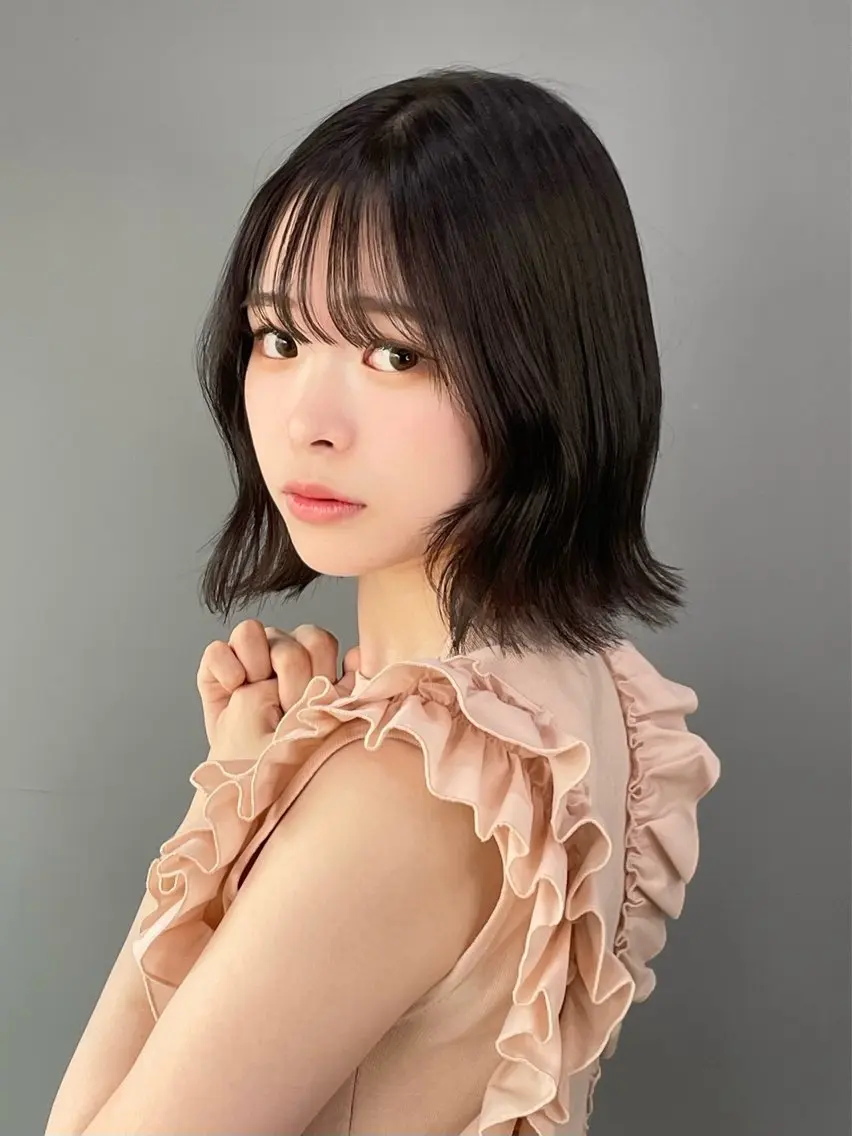 ミディアム ボブ 外ハネヘア 川面 夕華のヘアスタイル