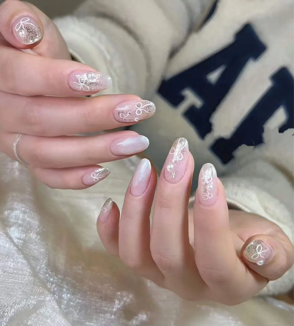 ネイル フラワーネイル フレンチネイル ジェルネイル ガラスフレンチ ハート ハンドネイル BabyYouMi nailのネイルデザイン