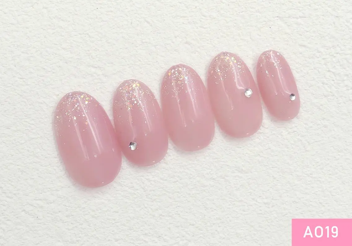 ネイル シルバー 💎池袋 Nailのネイルデザイン