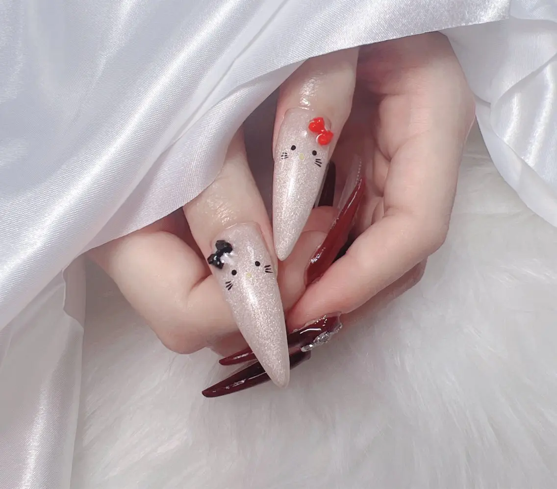 ネイル uu ネイルサロン関内🌼のネイルデザイン