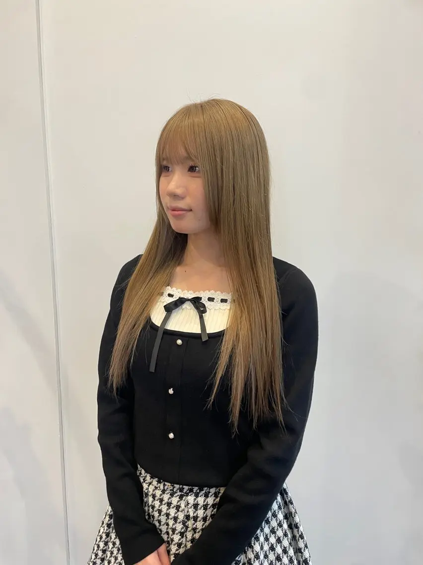 ロング カラー ベージュカラー カット ヘアカラー トリートメント ナチュラルカラー 児玉優香のヘアスタイル
