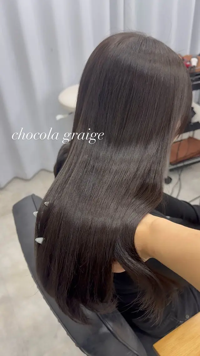 ロング カラー アッシュ アッシュブラウン ベージュカラー 黒髪 ブリーチ カット ヘアカラー トリートメント 赤み無し柔らかカラー 【梅田】madokaのヘアスタイル