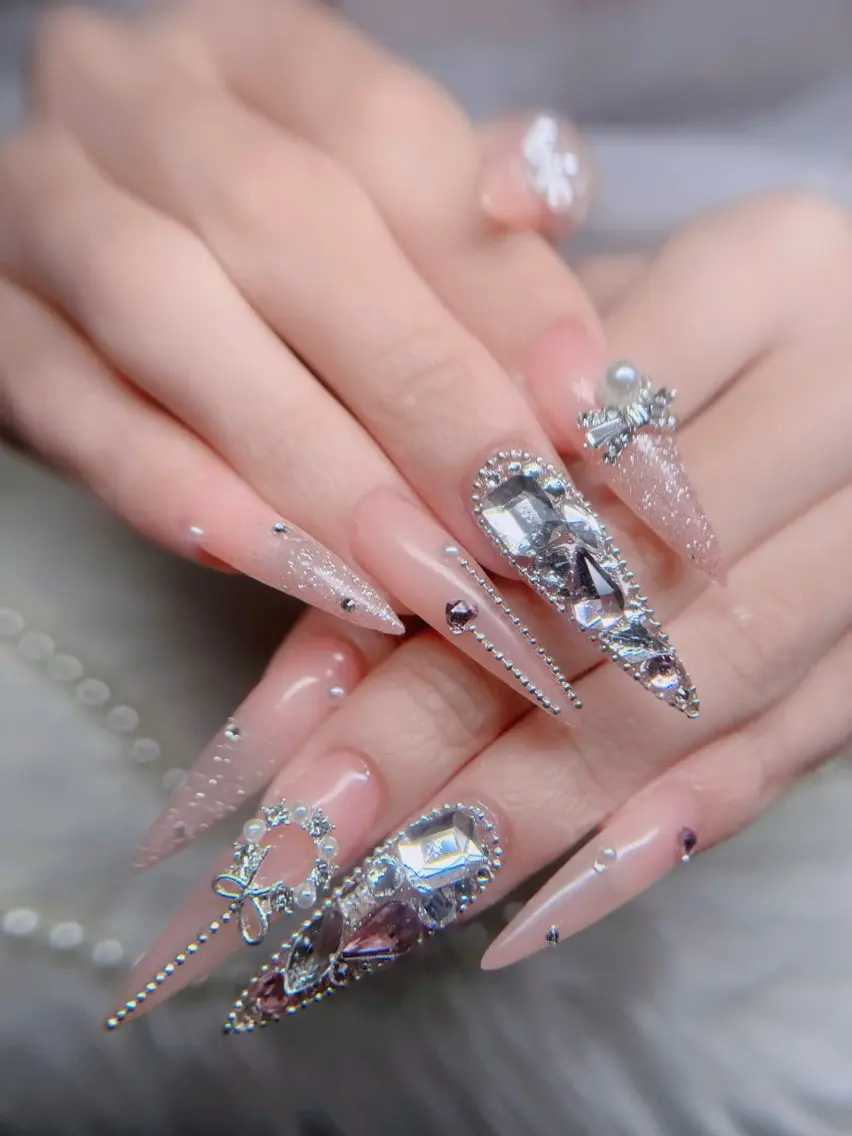 ネイル オーロラネイル フレンチネイル ジェルネイル ハロウィン 韓国ネイル ハンドネイル neco H.babynailのネイルデザイン