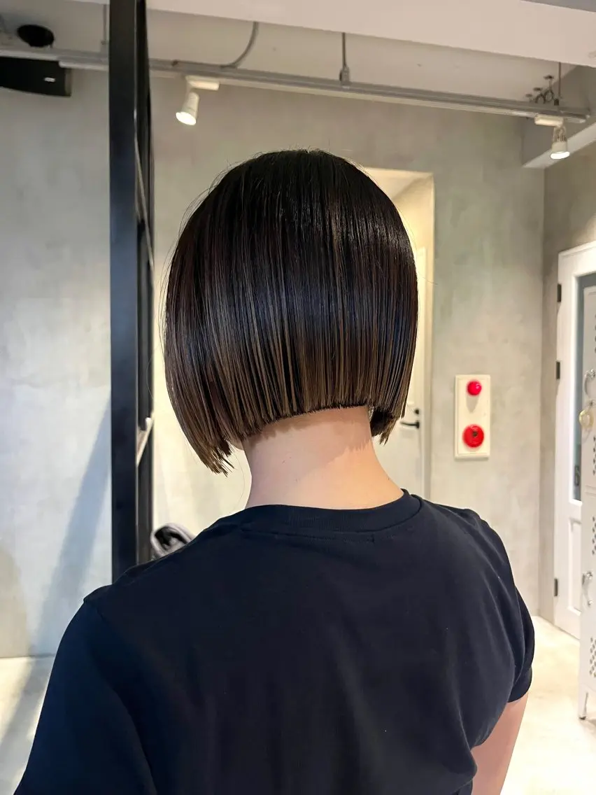 ショート ボブ 小顔カット カット ちせ/ 透明感カラー /elima調布のヘアスタイル