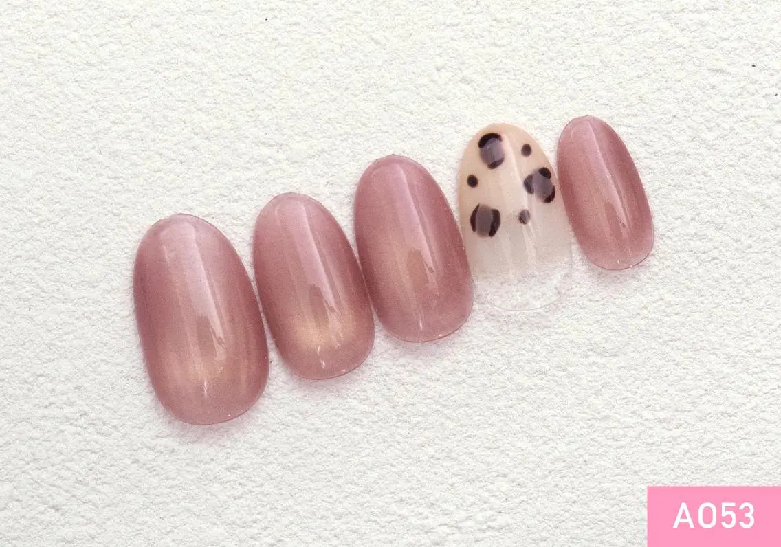 ネイル シルバー 新橋🍋 Nailのネイルデザイン