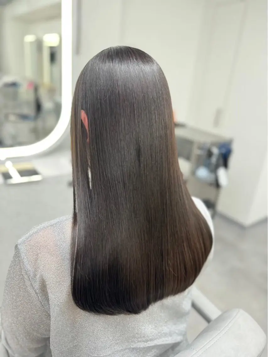 ロング 伸ばしかけ 髪質改善 縮毛矯正 髪質改善ELSA元町 城内譲のヘアスタイル