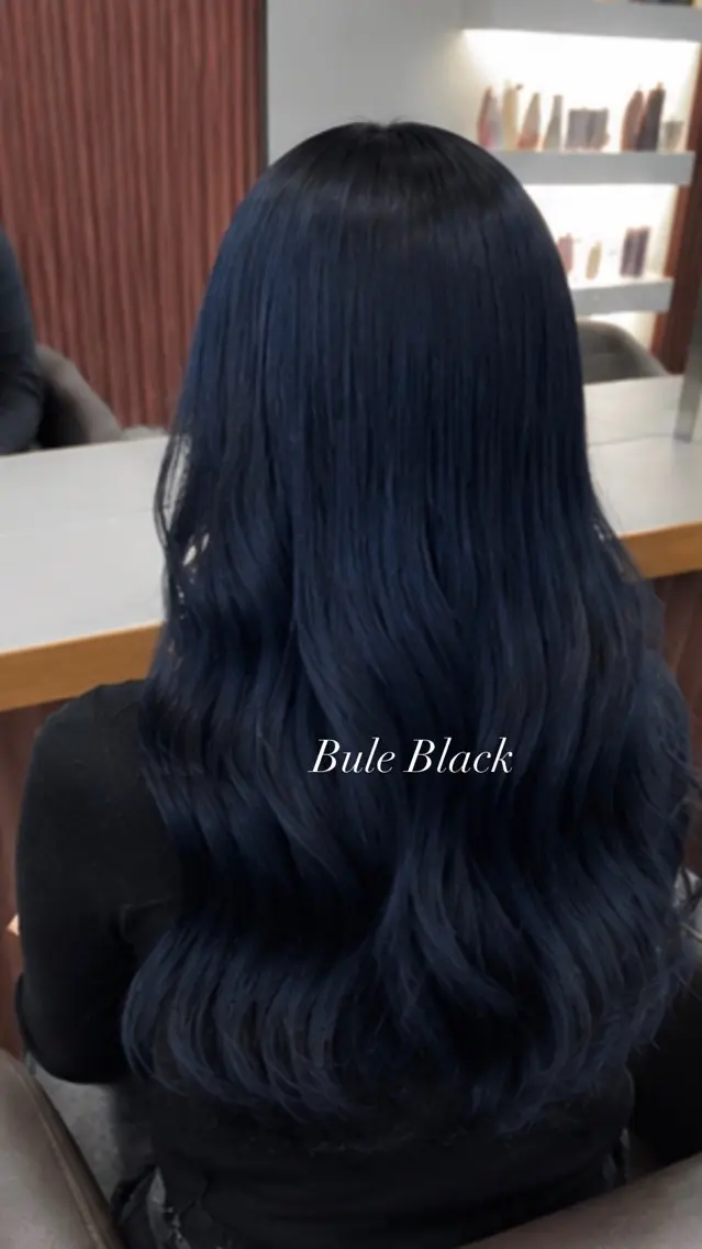 ロング カラー 黒髪 ブルーカラー ブルーブラック Cinci💛いつか 💛透明感カラーのヘアスタイル