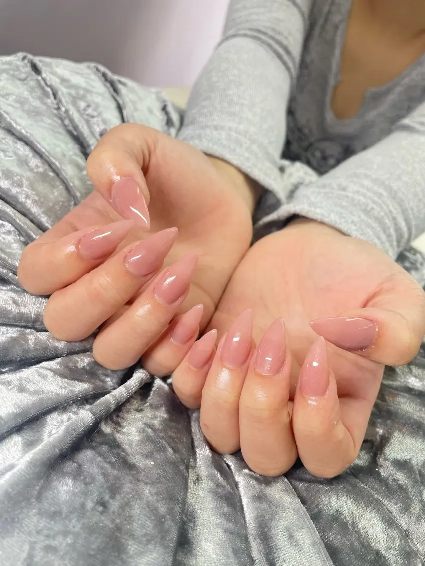 ネイル ハンドネイル Mumu眉毛,ネイル モデル募集中🪄のネイルデザイン
