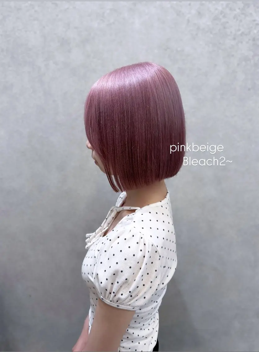 ミディアム karin ボブハイトーンのヘアスタイル