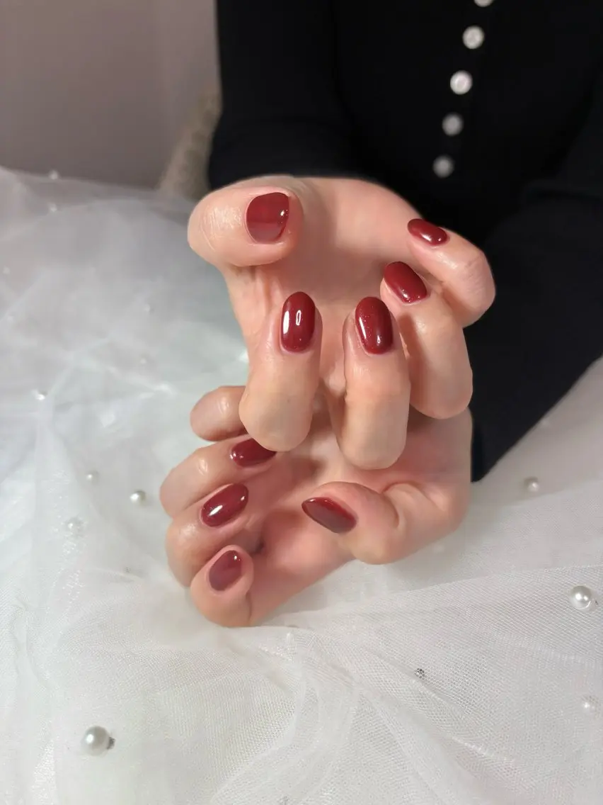 ネイル ボルドー オフィスネイル ワンカラーネイル シンプルネイル ハンドネイル tytto nail ❤︎‪‪eri‪‪のネイルデザイン