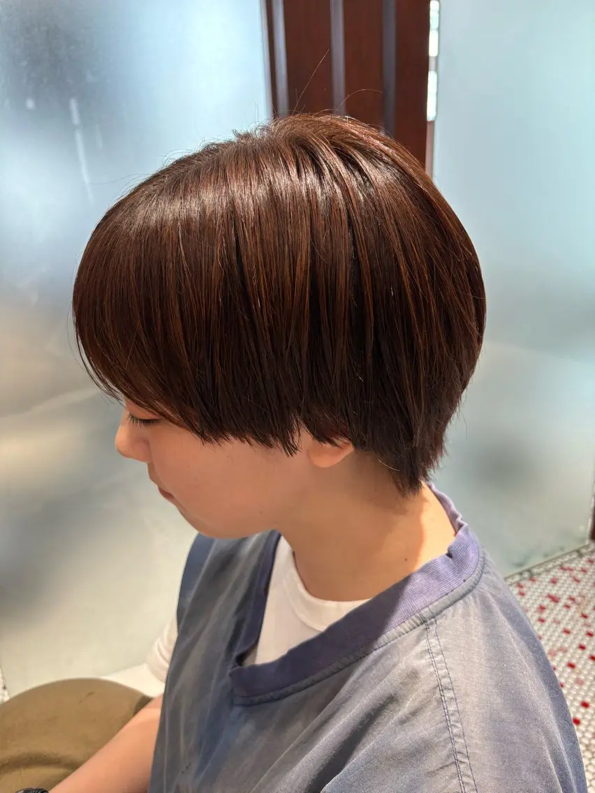 ショート カラー 篠田 綾乃のヘアスタイル