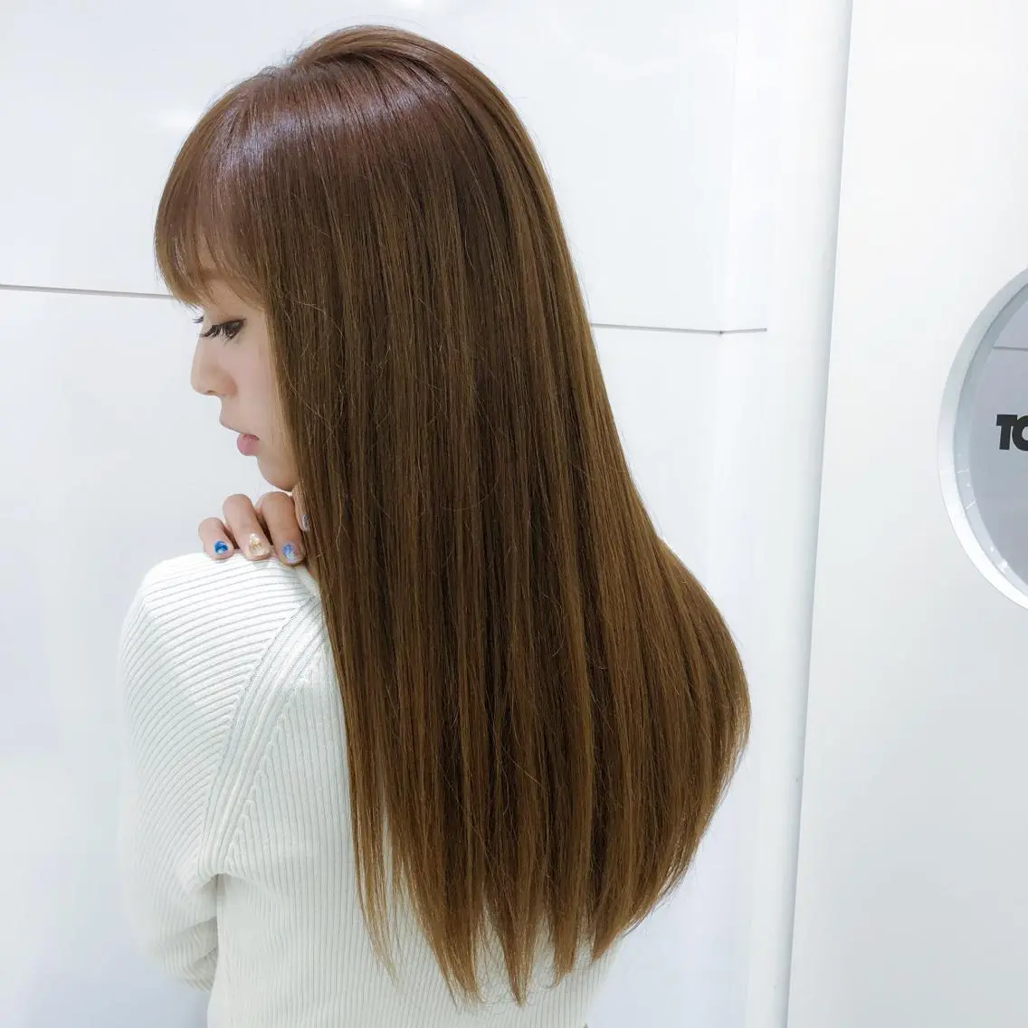 ロング パーマ 縮毛矯正 ストレートパーマ 趙 英来のヘアスタイル