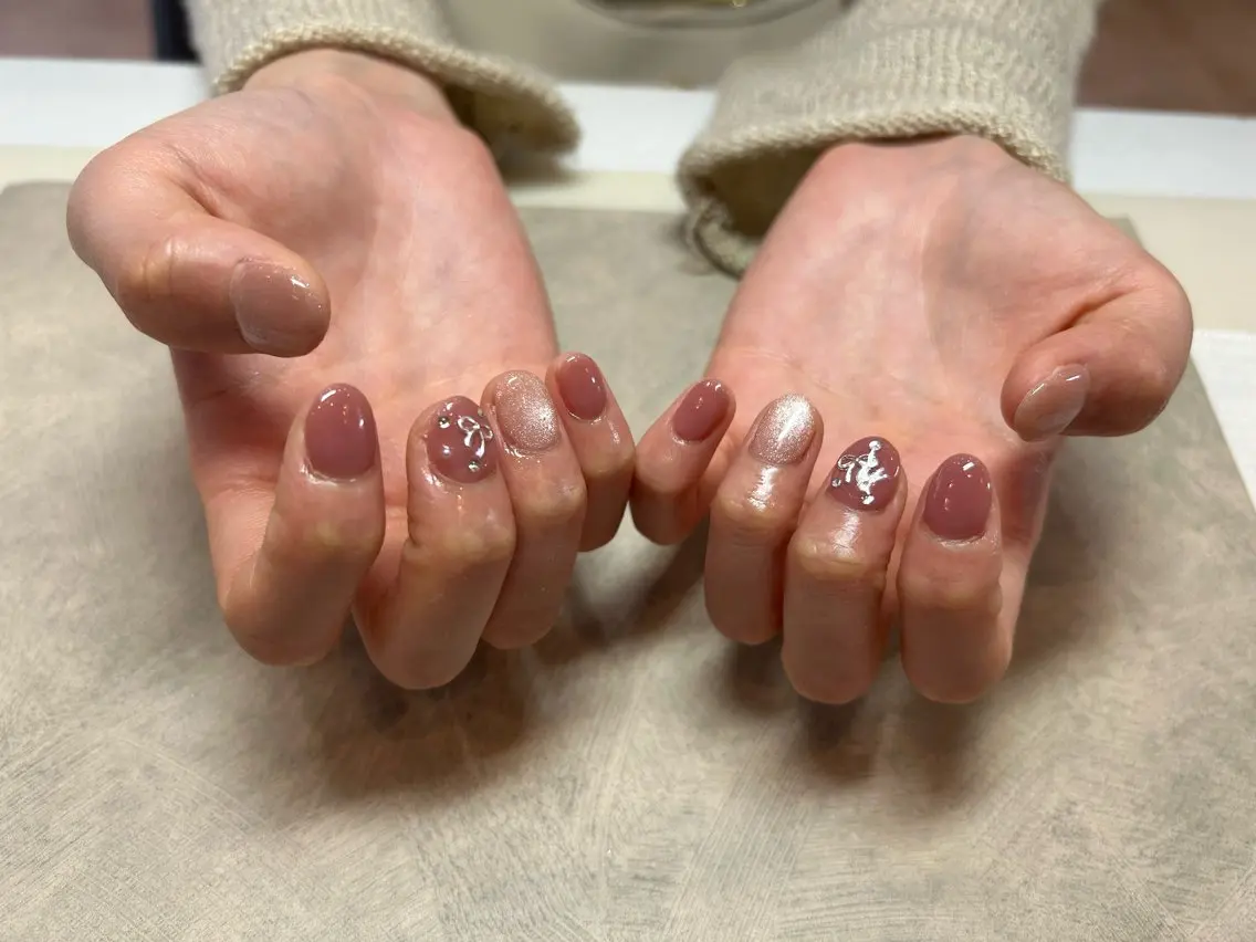 ネイル ハンドネイル 磯田 紗里のネイルデザイン