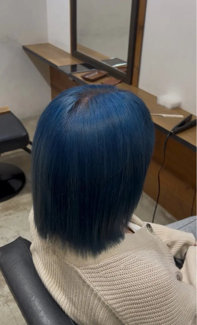 ショート カラー ブリーチ ブルーカラー ヘアカラー 大原一太/岡谷/ モデルさん募集中のヘアスタイル