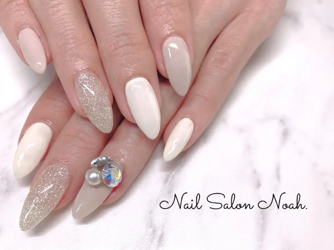 ネイル ストーンネイル ハンドネイル Nail Salon Noah.のネイルデザイン