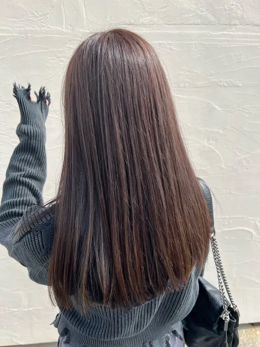 ロング カラー ベージュカラー ココアベージュ カット ヘアカラー トリートメント 田中 愛音のヘアスタイル