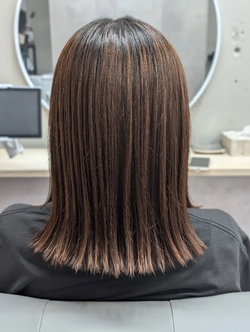 ミディアム カット 縮毛矯正 トリートメント 浦上 汐里のヘアスタイル
