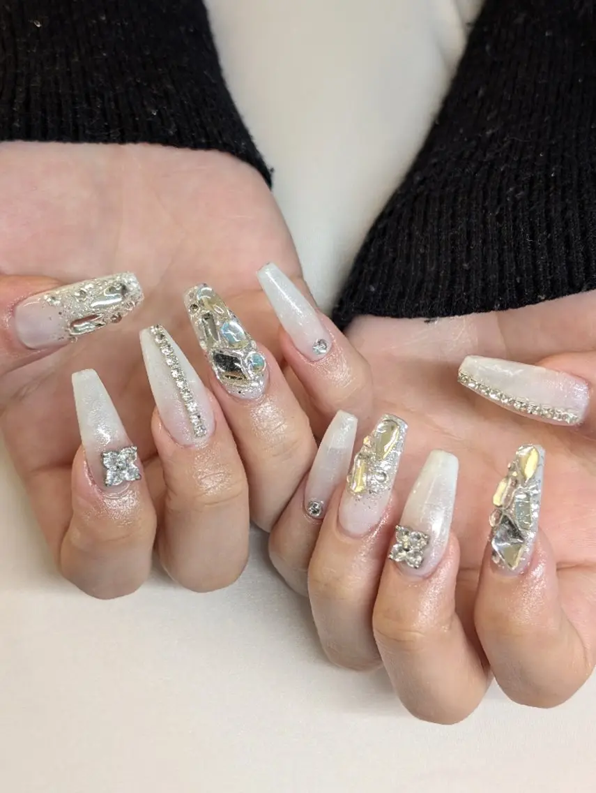 ネイル ハンドネイル salon iris 🦋北広島市大曲のネイルデザイン