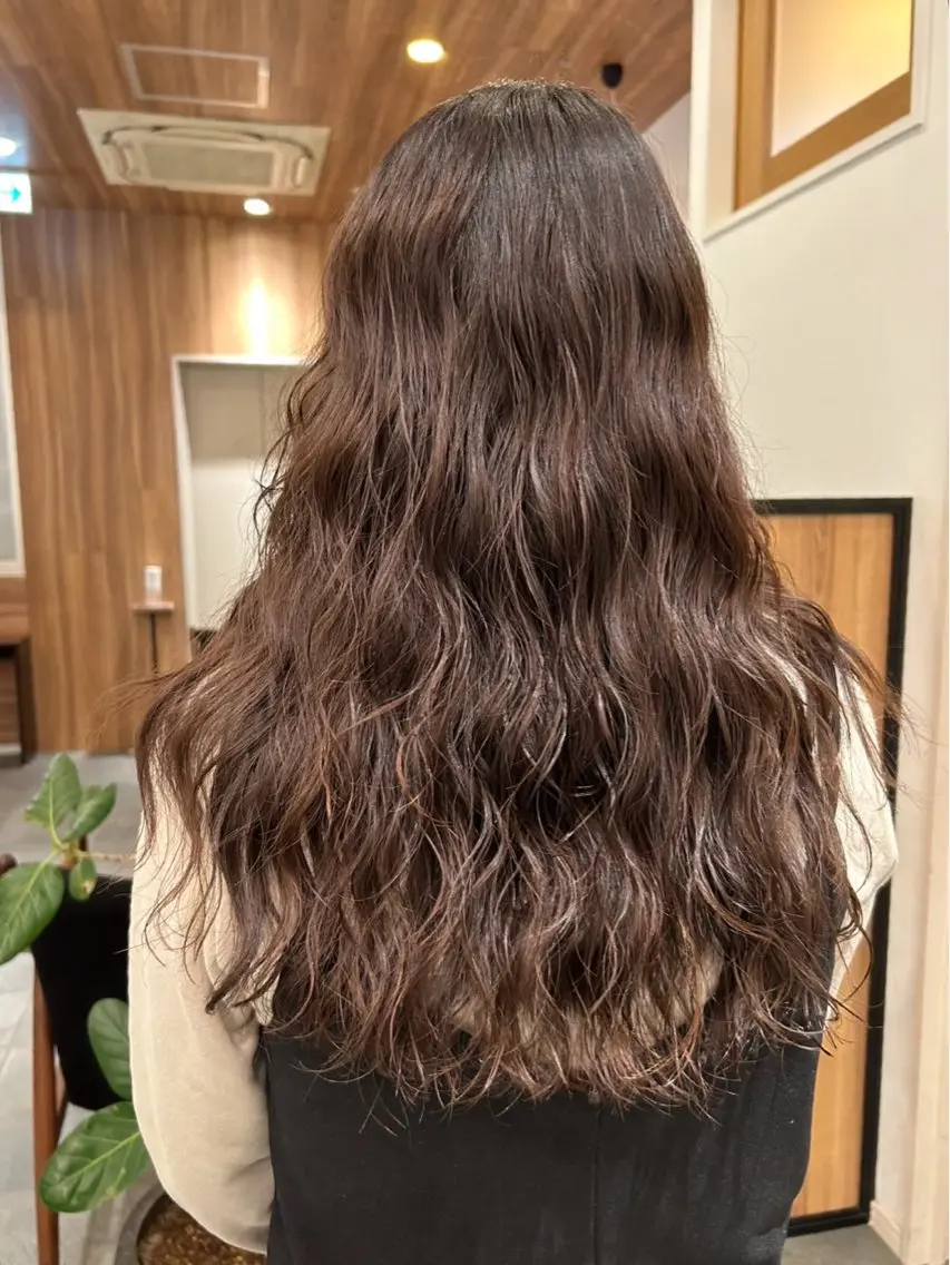 ミディアム 石川 幸呼のヘアスタイル