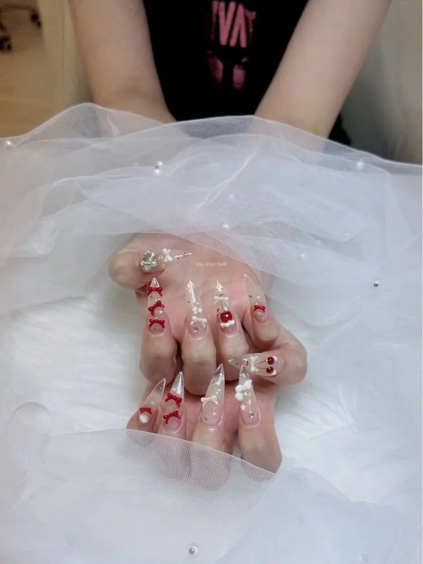 ネイル ハンドネイル HANA 長さだしのネイルデザイン