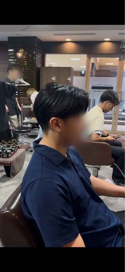 メンズ センターパート 刈り上げ 松尾 星空のヘアスタイル
